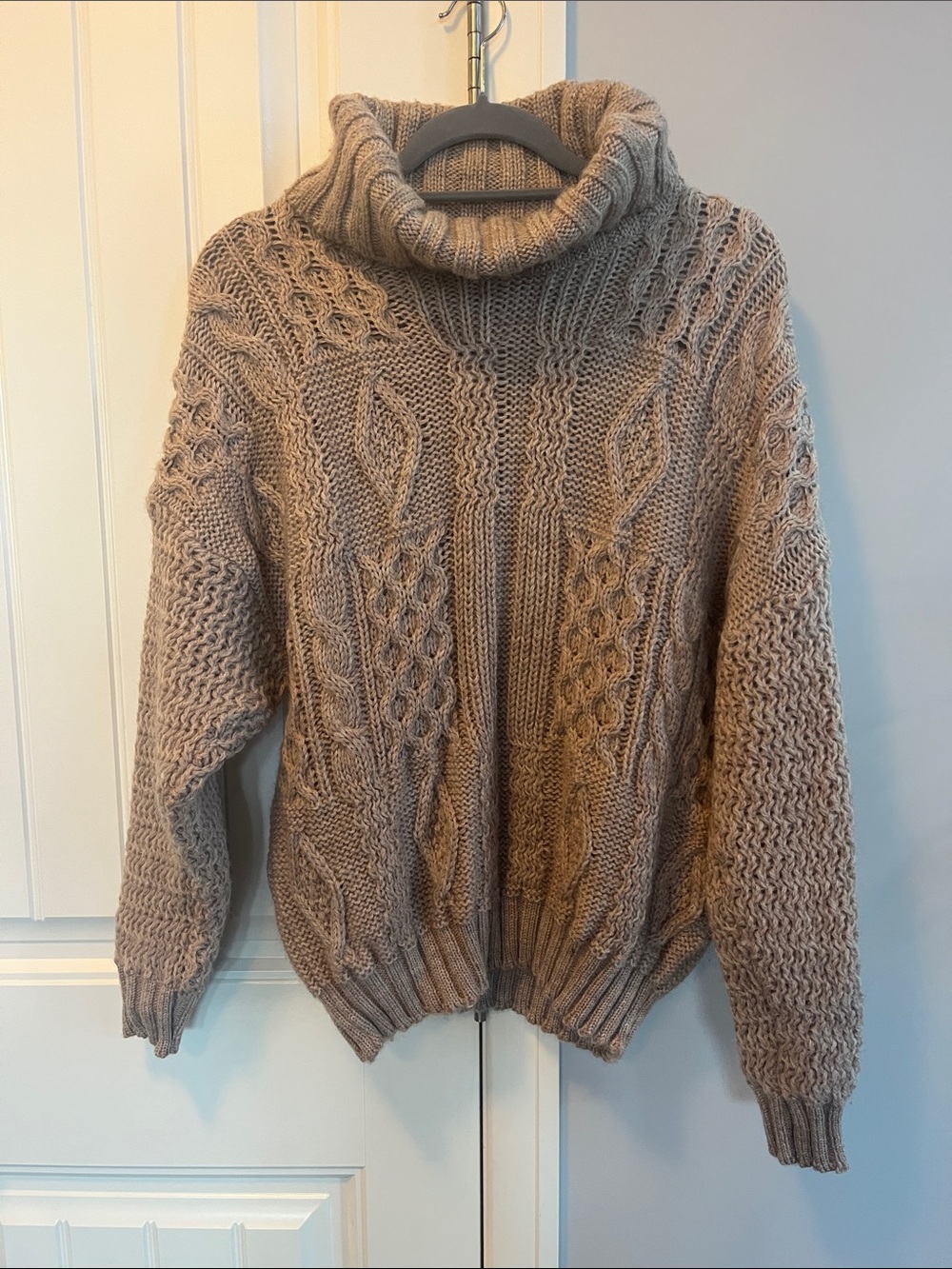 Vintage St. Michael Pure British Wool Cable Knit Turtleneck Sweater 12